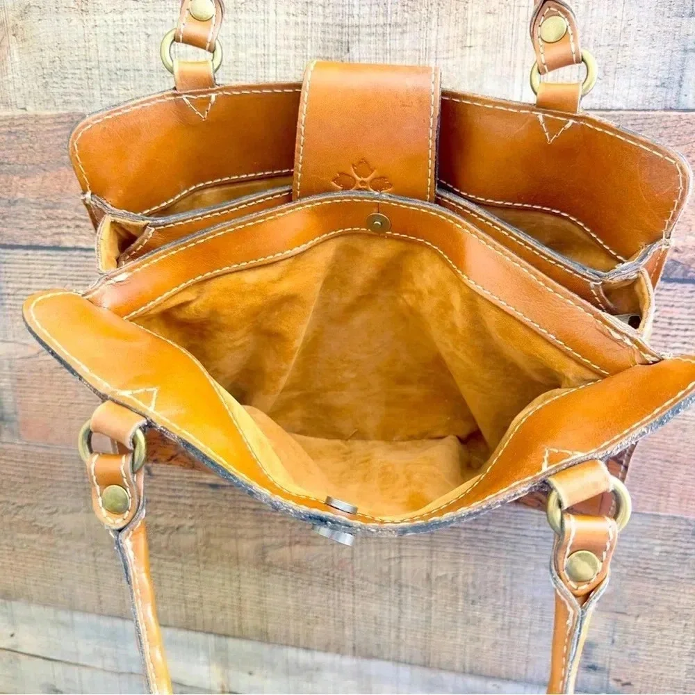 Patricia Nash Rienzo Signature Map Satchel